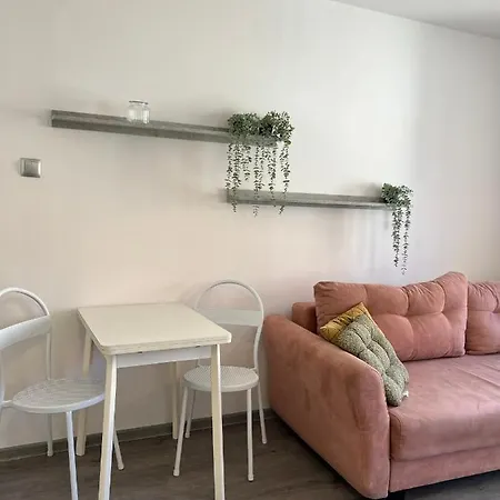 Wakacyjna Mala Kawalerka Quarto em Acomodações Particulares